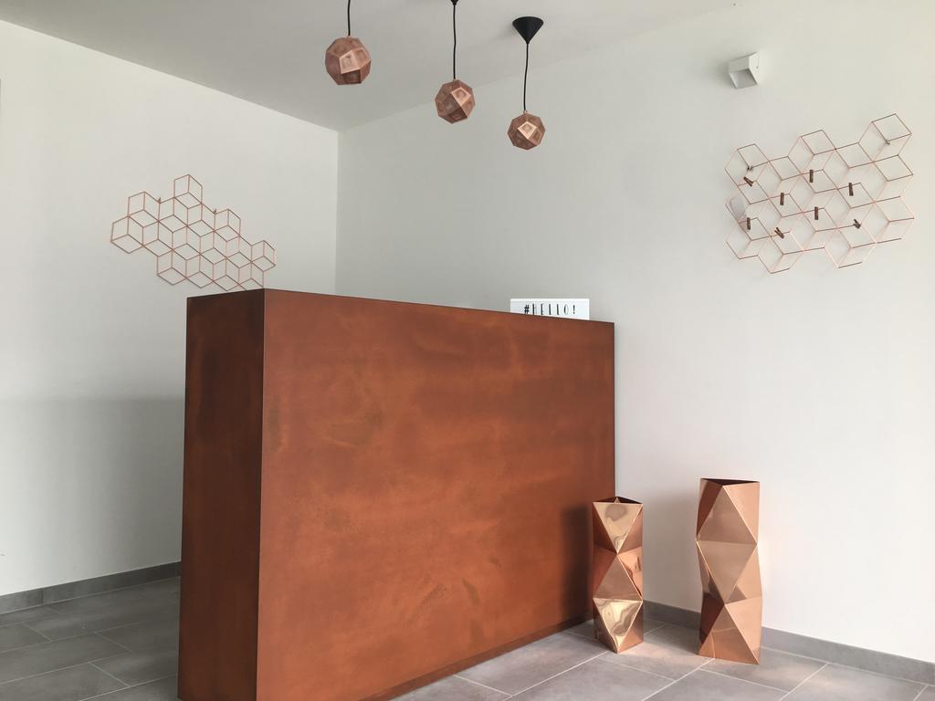 La Maison Extravagante Saronno Bagian luar foto