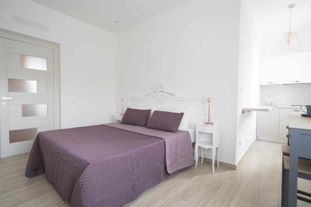 La Maison Extravagante Saronno Bagian luar foto